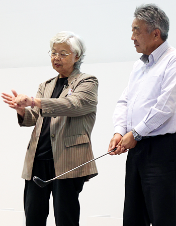 岡本綾子氏によるレッスン