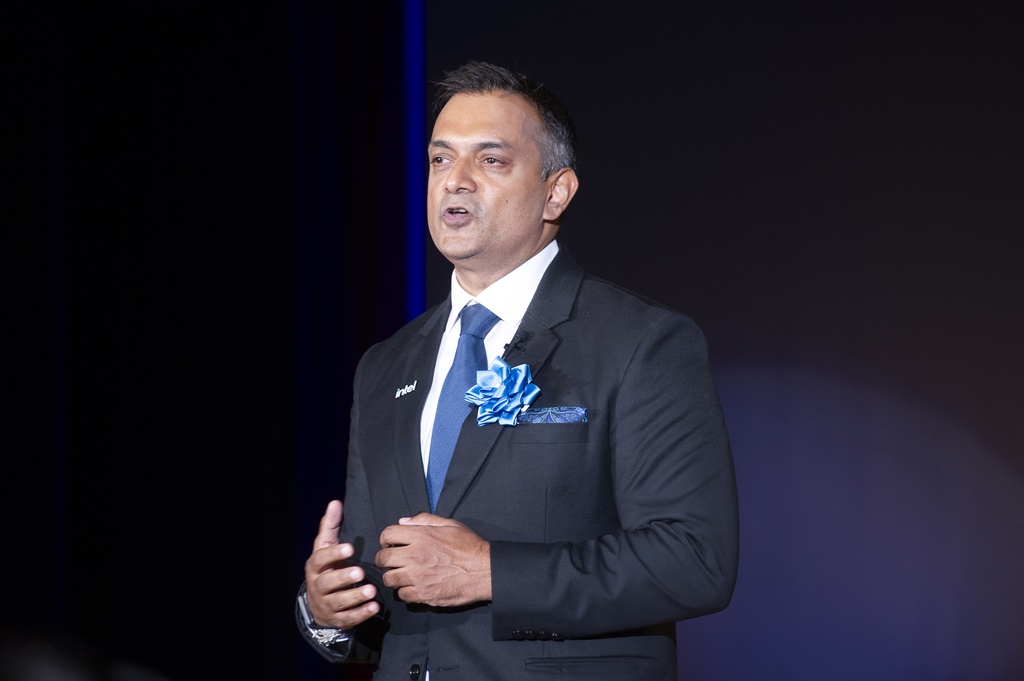 インテル コーポレーション 副社長 兼 APJ(アジア太平洋・日本)地域統括責任者 サントッシュ・ビスワナサン氏