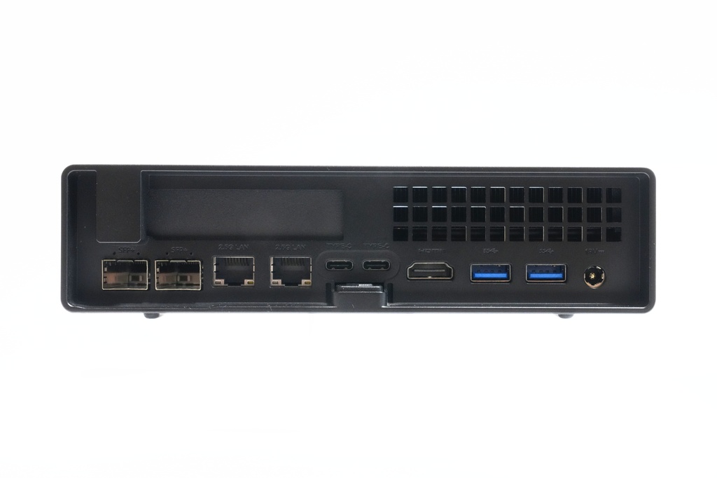 MINISFORUM MS-A2 - 背面端子類