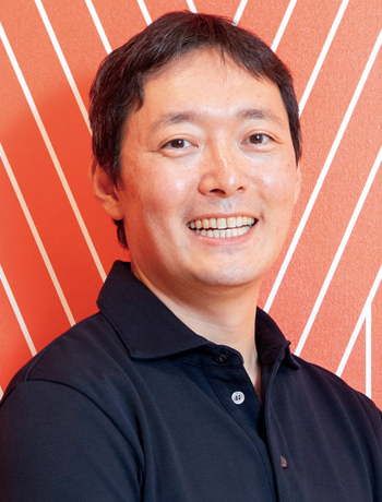 岩本 崇 氏